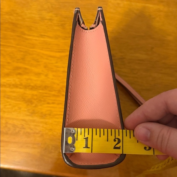 Kate Spade Wristlet - Picture 11 of 11